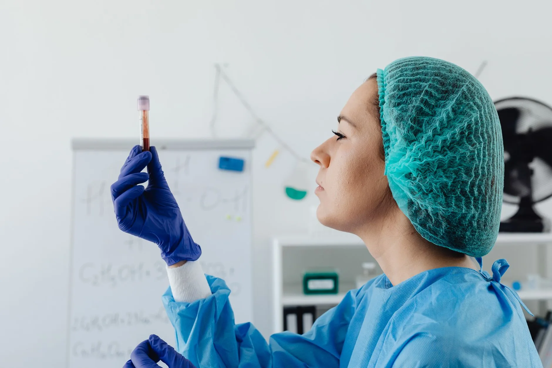 Carence en fer chez la femme : symptômes, analyses et solutions